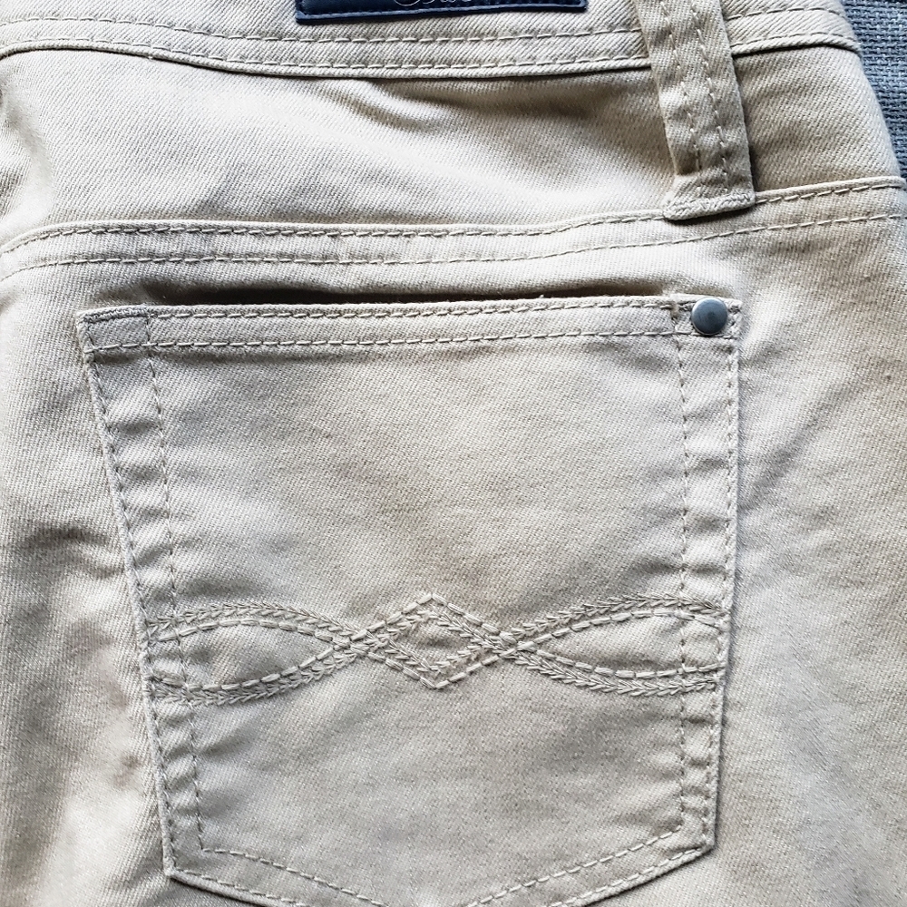 Baccini Capri's Tan Mid Rise Stretch With Pockets Size 12 - Picture 11 of 13